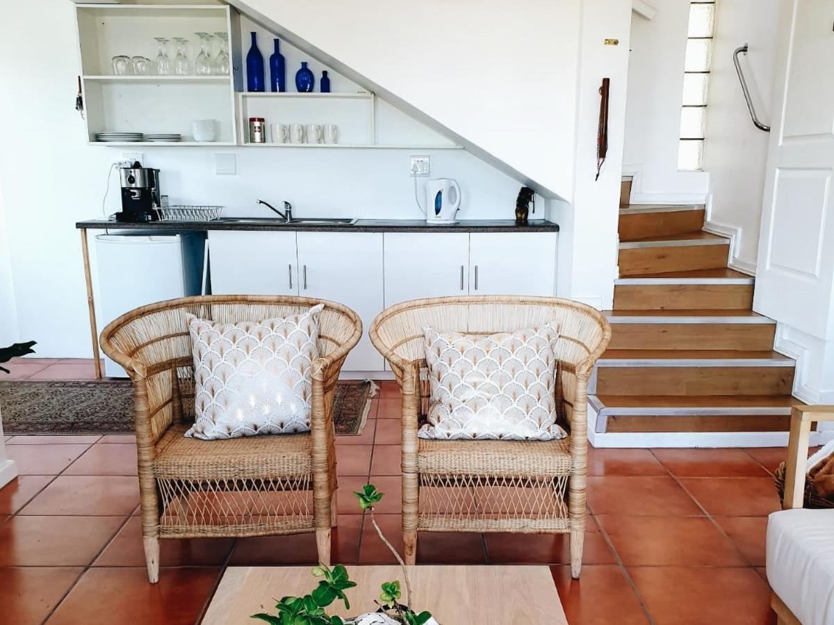 Holiday home Struispaleis Struisbaai