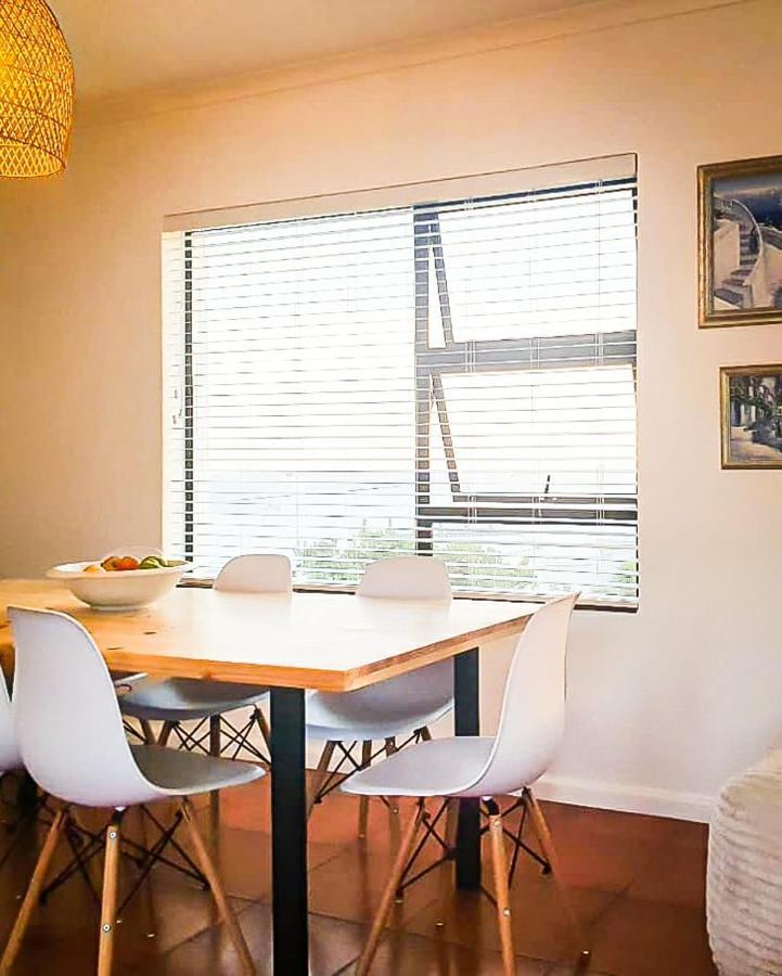 Holiday home Struispaleis Struisbaai